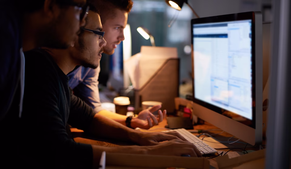 Structuring Business Reports for Professional Communication Needs
